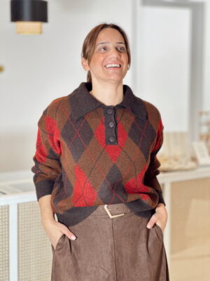 Polo Malha vermelho e chocolate