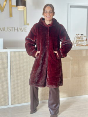 Sobretudo Pêlo Bordeux com Capuz