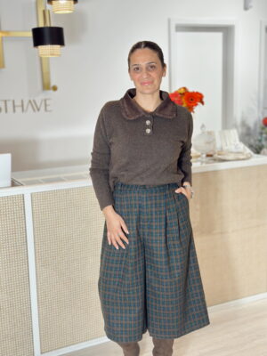 Polo Malha chocolate com Gola Bombazine