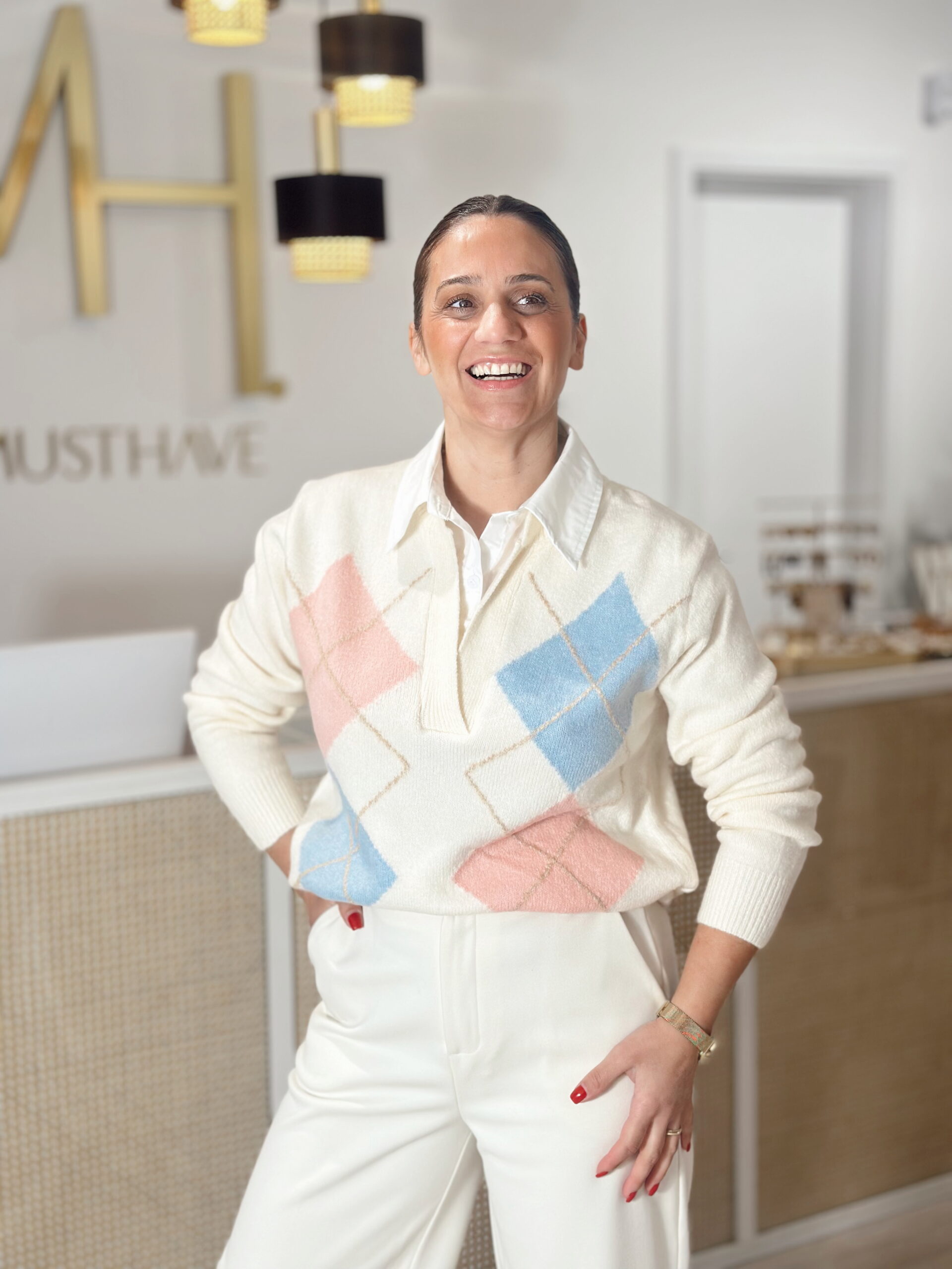 Polo em Malha tom azul e rosa c/gola em tecido