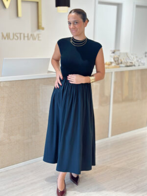 Vestido Midi Combinado em Malha e Tecido Fluido